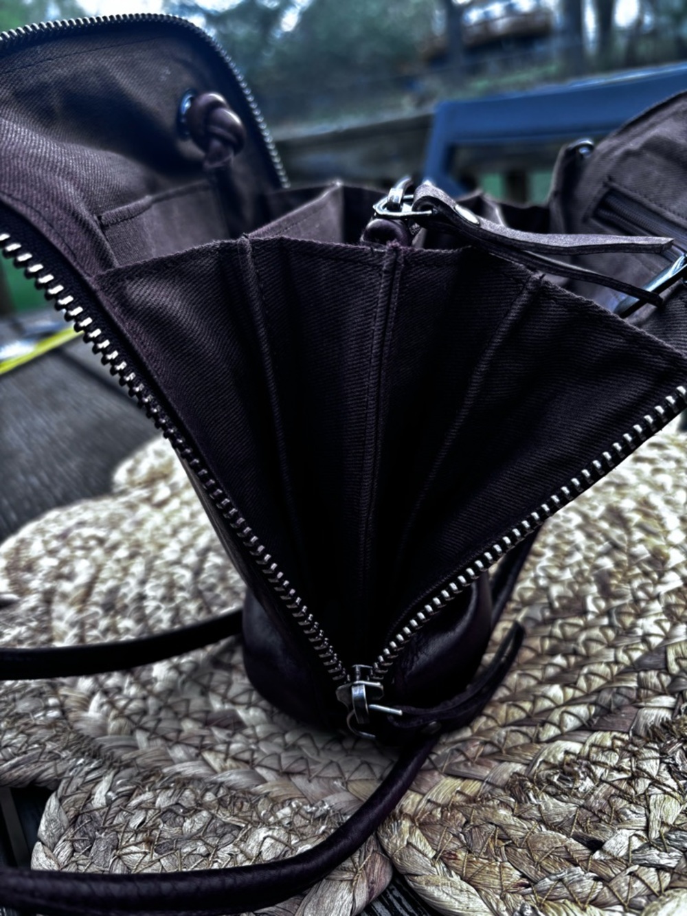 Latico Lilly Brown Leather Crossbody Bag - Picture 11 of 14